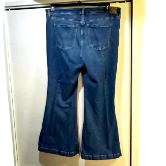 American Eagle Festival Flare Jeans - Picture 5 of 6